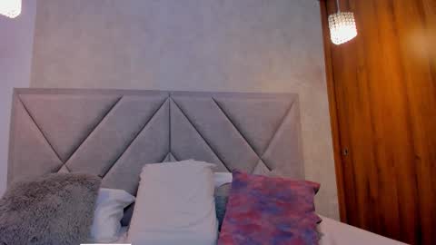 Manu  online show from February 6, 5:48 pm