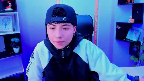 mathias online show from November 25, 2:43 am