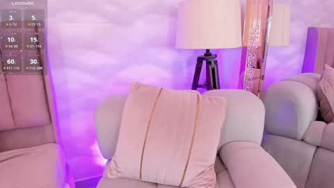 im_miadoll online show from April 14, 4:10 pm