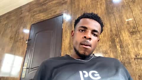 Snapshot of imaking01 chatting on December 6, 1:06 pm imaking01 online show from December 6, 1:06 pm