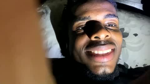 Snapshot of imaking01 chatting on December 8, 8:47 pm imaking01 online show from December 8, 8:47 pm