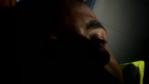 Snapshot of imaking01 chatting on January 8, 9:44 pm imaking01 online show from January 8, 9:44 pm