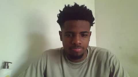 Snapshot of imaking01 chatting on October 8, 8:09 am imaking01 online show from October 8, 8:09 am