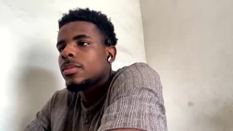 Snapshot of imaking01 chatting on September 30, 12:37 pm imaking01 online show from September 30, 12:37 pm