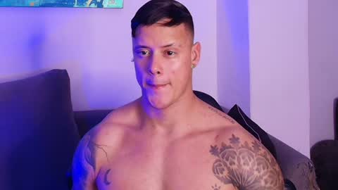 imconor online show from March 30, 9:37 pm