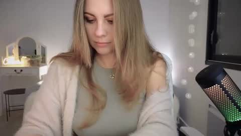 ImKeira online show from February 25, 8:21 pm