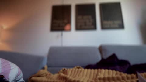 imlightskn online show from September 17, 10:35 pm