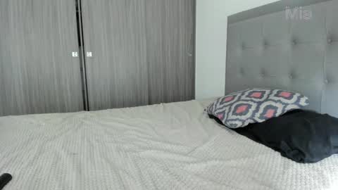 mia ---------  COL TIME online show from January 24, 1:03 am