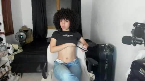 impinkbby online show from November 21, 4:54 am