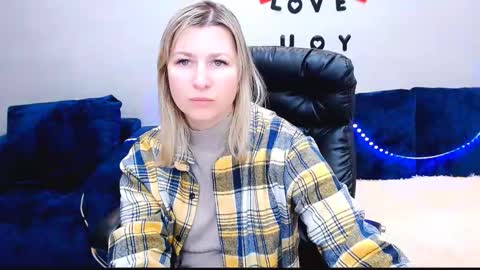 incredible_ariela online show from December 20, 10:11 am