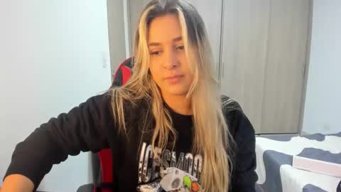 Lana online show from December 16, 9:21 pm