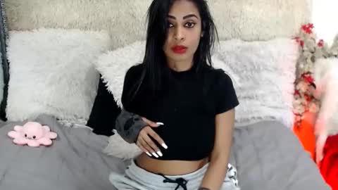 Jazmin online show from May 21, 10:49 pm