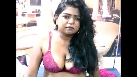 indianbombshell4u online show from February 5, 12:49 pm