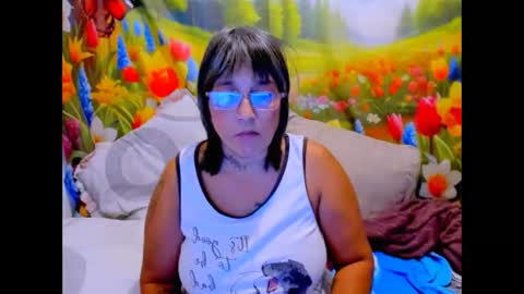 indianroxy27 online show from May 24, 7:37 am