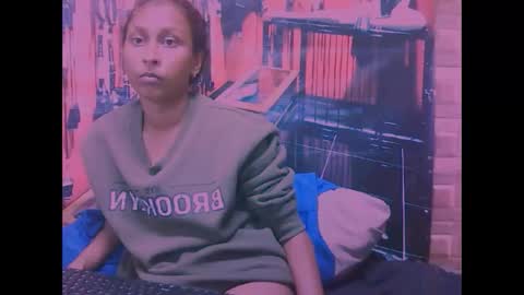 indiansexybutt4u2luv online show from January 10, 11:26 am