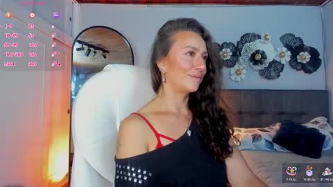 Indigo Wild  online show from November 11, 1:19 am
