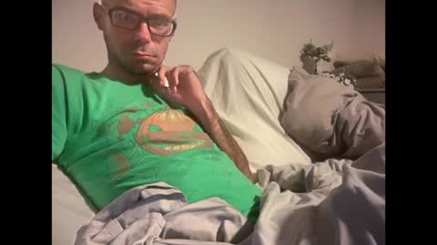 just1dude online show from December 3, 4:31 am