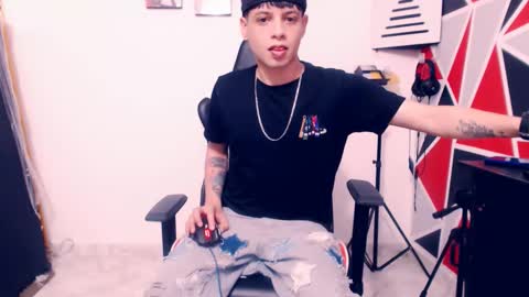 matias online show from December 19, 5:25 am