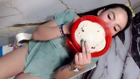 Mae online show from June 22, 2:39 am