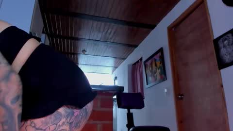 Snapshot of ink_demon chatting on September 21, 6:56 pm demon online show from September 21, 6:56 pm