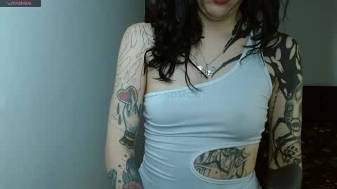 Valerie online show from April 19, 6:10 pm