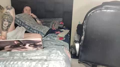 inkedsinners online show from October 12, 11:28 pm