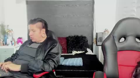 inkedsinners_ online show from June 22, 2:46 pm