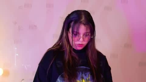 innocenthazel online show from March 1, 1:04 pm