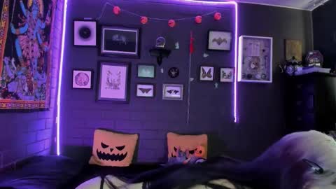   SANIA  online show from October 27, 5:24 pm