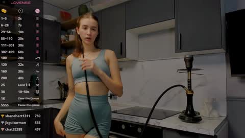 Snapshot of internetsexplorer chatting on December 9, 1:40 am Bernadette  Join  online show from December 9, 1:40 am