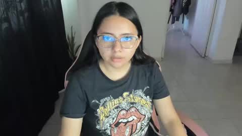 Iris 3 online show from December 17, 7:26 pm