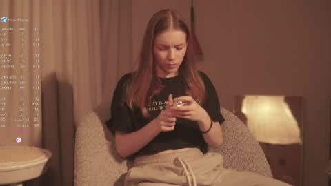 Avie online show from May 30, 8:07 pm