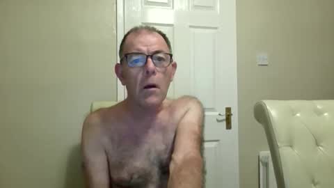 inthemood63 online show from September 12, 2:24 am