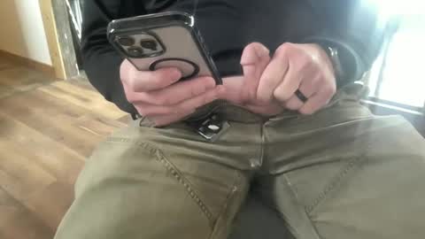 Snapshot of iowafarmcock chatting on February 12, 3:49 pm iowafarmcock online show from February 12, 3:49 pm