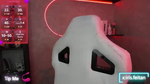 iriisfeitan online show from January 8, 10:43 am