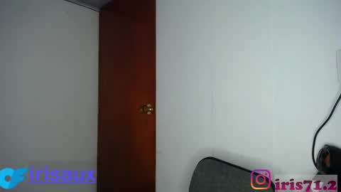 iris712 online show from December 5, 5:43 am