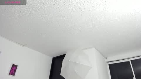 iris8_ online show from March 7, 2:39 pm