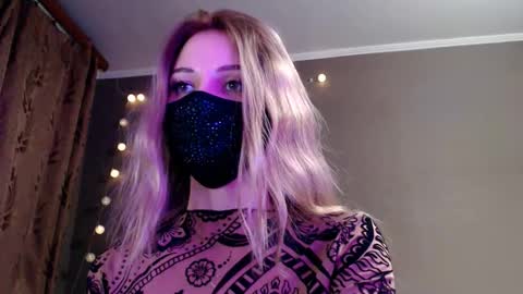 Lily online show from February 14, 7:27 pm