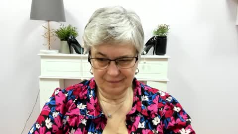 I R I S online show from April 1, 6:47 am