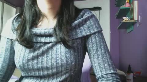 Camilla online show from March 10, 1:21 pm