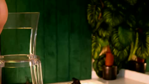 Maria online show from April 9, 6:19 am