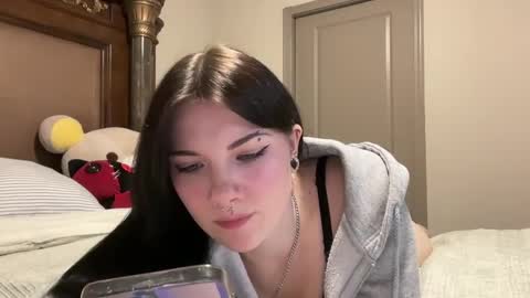 irissweets online show from September 26, 3:03 am