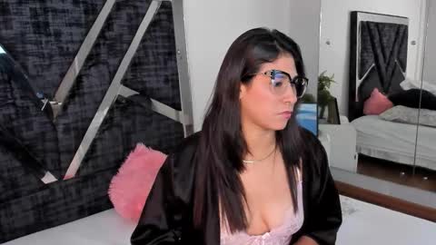 oIssaJonneso online show from March 24, 12:55 pm