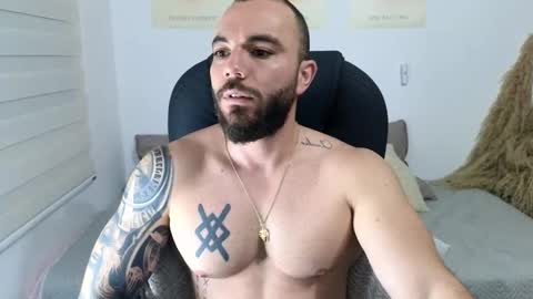 Isaac carter online show from November 25, 10:58 am