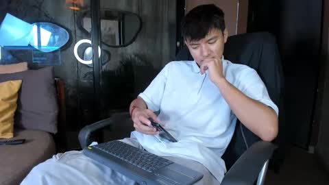 isaac_grimm online show from January 18, 3:37 am