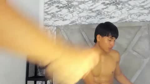 isaaclewisss online show from March 3, 2:40 am