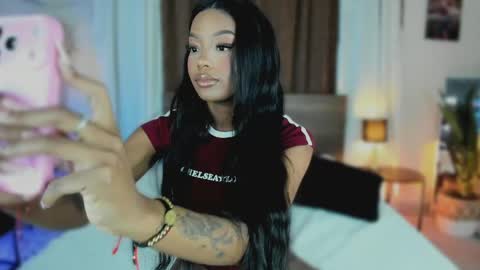 Isaa Coleman online show from April 15, 7:06 pm