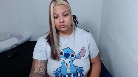  estefania online show from April 18, 10:39 am