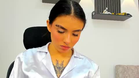 ISABELLA online show from July 20, 7:15 pm