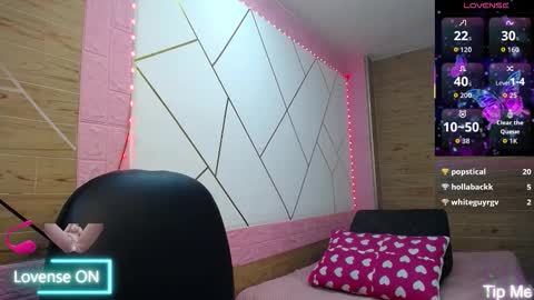isabella_roseee online show from November 5, 9:39 pm